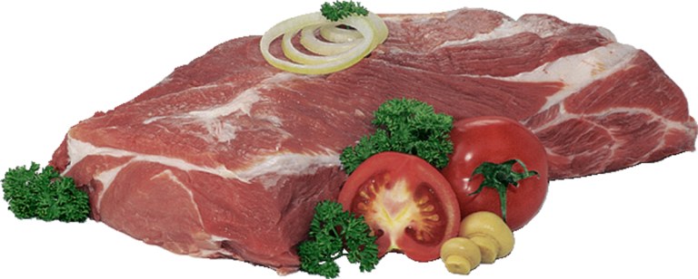 Zu sehen ist ein Schweinekamm-Braten dekoriert mit Zwiebelringen, Tomaten, Champignons und Petersilie.